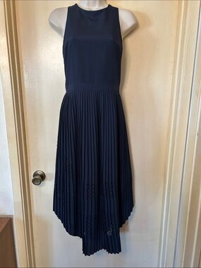Banana Republic Navy Pleated High-Low Midi Dress with Laser Cut Hem size 6P